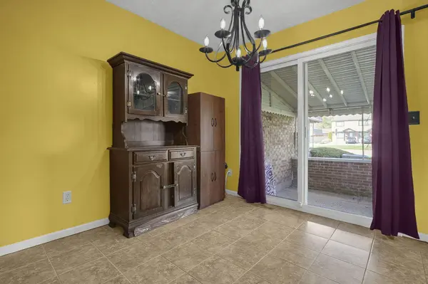 625 Country Club Drive #B7, Newark, OH 43055