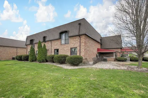 625 Country Club Drive #B7, Newark, OH 43055