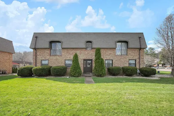 625 Country Club Drive #B7, Newark, OH 43055