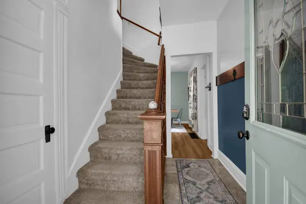 444 W Broadway, Granville, OH 43023