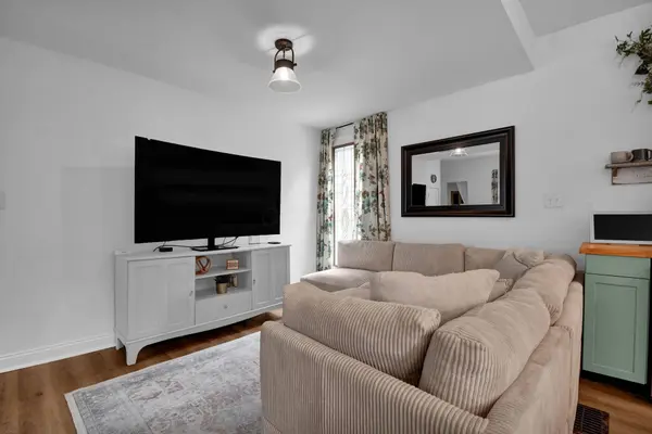 444 W Broadway, Granville, OH 43023