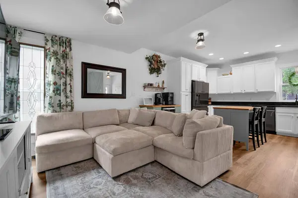 444 W Broadway, Granville, OH 43023