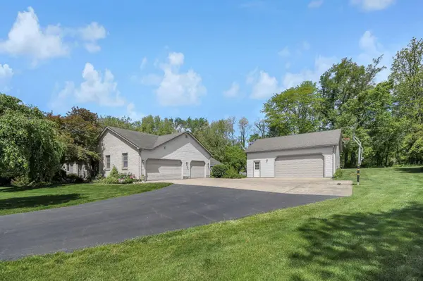 164 Canyon Villa Drive, Hebron, OH 43025