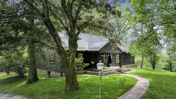 3940 Hankinson Road, Granville, OH 43023