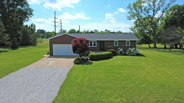 562 Knoll Drive, Granville, OH 43023