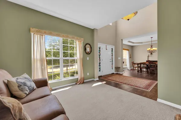 2602 Crestview Woods Drive, Newark, OH 43055