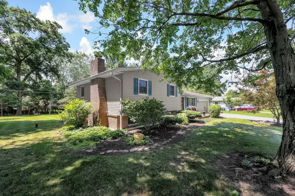 634 Knoll Drive, Granville, OH 43023