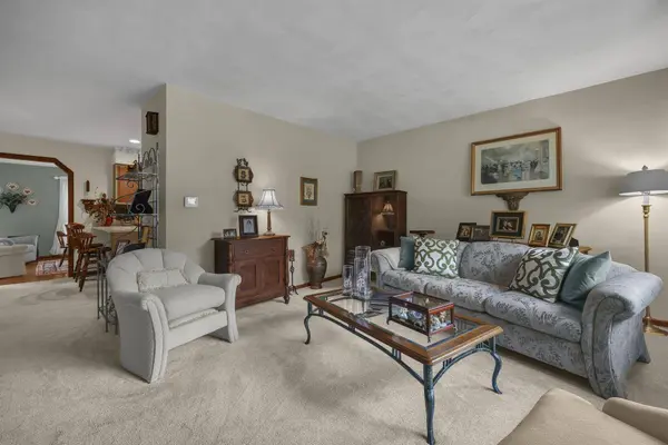 634 Knoll Drive, Granville, OH 43023