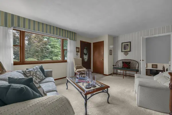 634 Knoll Drive, Granville, OH 43023