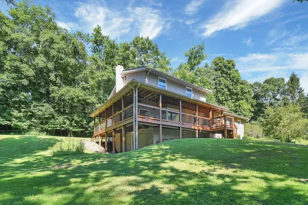 3199 Hazelton Etna Road, Alexandria, OH 43001