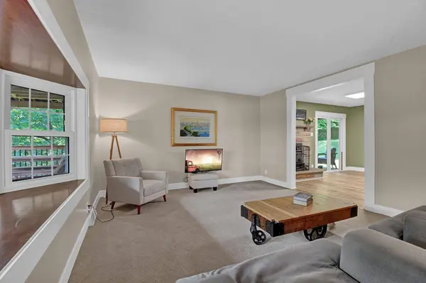 3199 Hazelton Etna Road, Alexandria, OH 43001