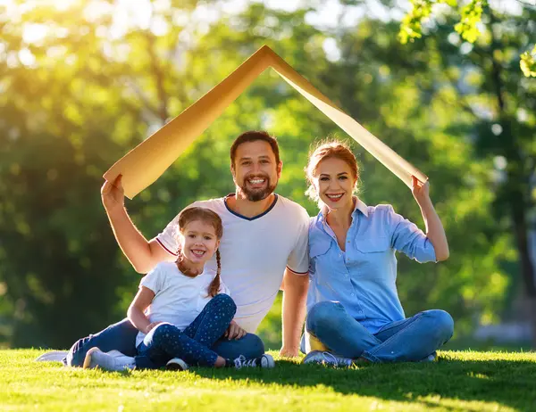 Buyers: What to Expect During the Busy Spring Homebuying Season,Jackie Weisenburger