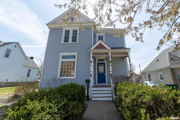 828 SPRUCE ST, Quincy, IL 62301