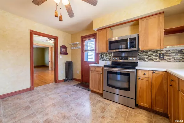 828 SPRUCE ST, Quincy, IL 62301