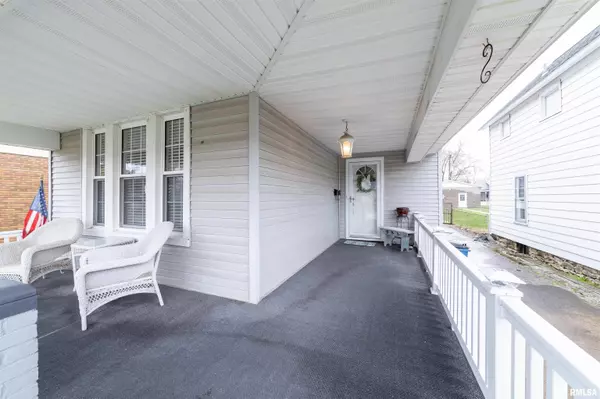 1427 SPRUCE ST, Quincy, IL 62301