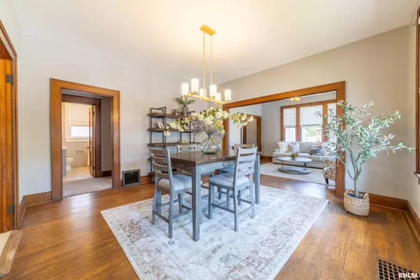 744 S 15TH ST, Quincy, IL 62301