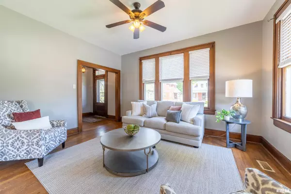 744 S 15TH ST, Quincy, IL 62301