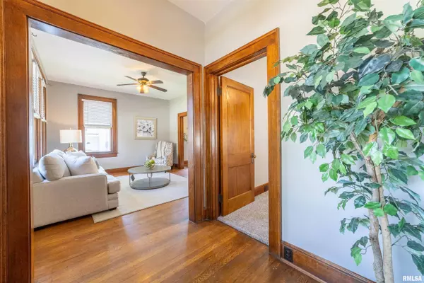 744 S 15TH ST, Quincy, IL 62301