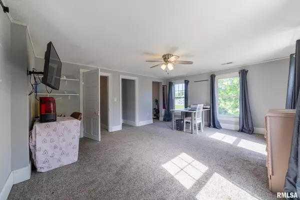 309 W STATE ST, Payson, IL 62360