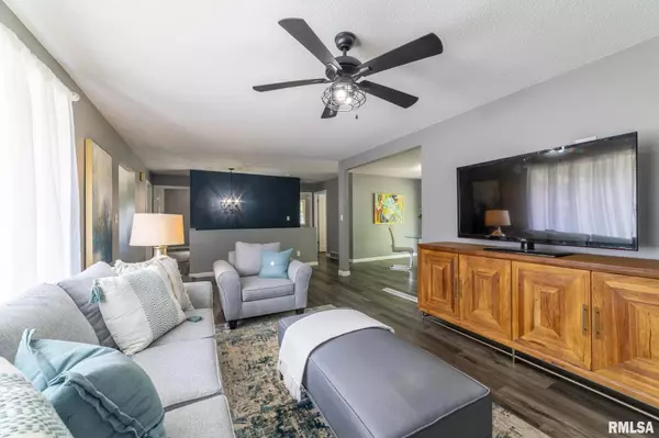 2707 Ken Ray DR, Quincy, IL 62301