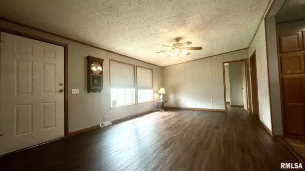 337 ACORN DR, Quincy, IL 62305