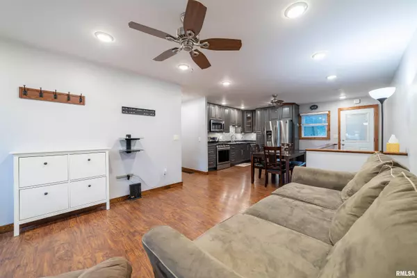 3413 LEWIS DR, Quincy, IL 62305