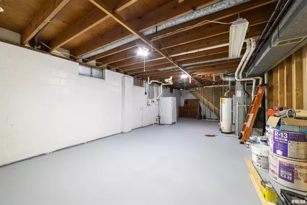 3413 LEWIS DR, Quincy, IL 62305