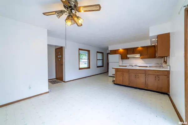 2700 NORTHRIDGE DR, Quincy, IL 62301