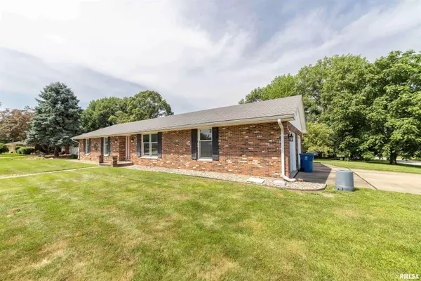 2020 S 40TH ST, Quincy, IL 62305