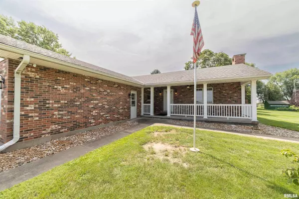 2020 S 40TH ST, Quincy, IL 62305