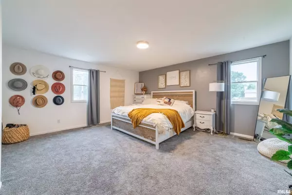 1628 SPRUCE ST, Quincy, IL 62301