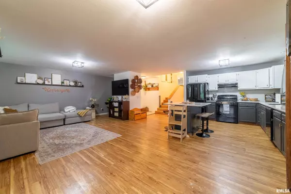 1628 SPRUCE ST, Quincy, IL 62301