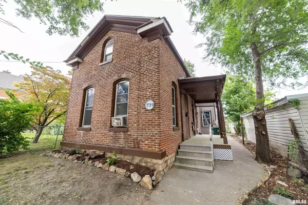 739 S 10TH ST, Quincy, IL 62301