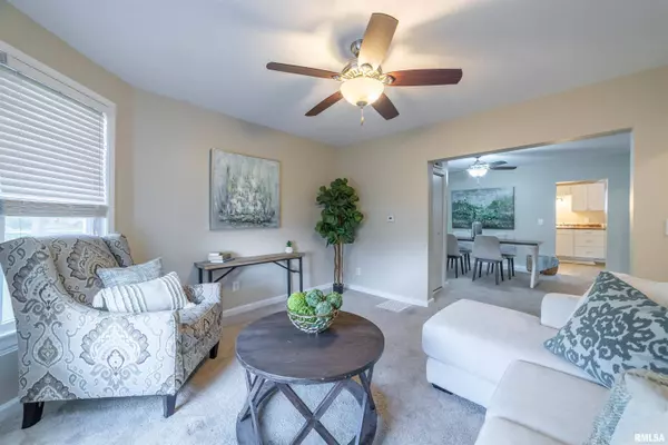 325 E COLUMBUS ST, Columbus, IL 62320