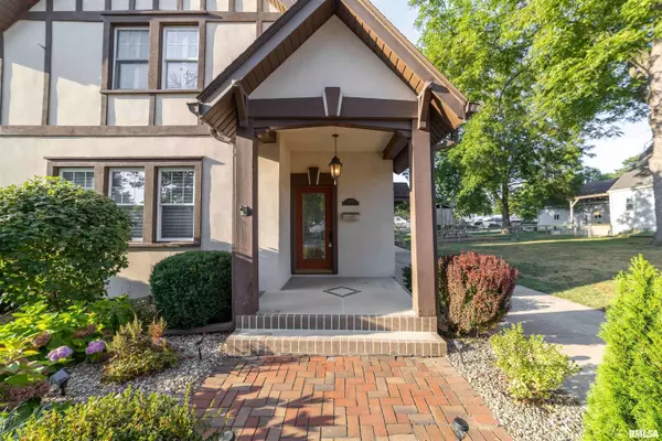 2223 OAK ST, Quincy, IL 62301