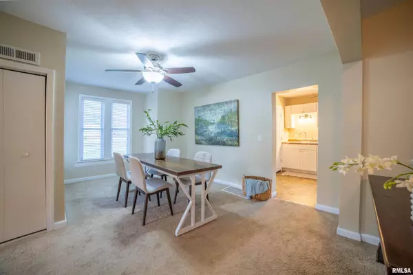 325 E COLUMBUS ST, Columbus, IL 62320