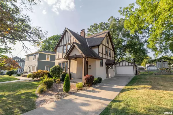 2223 OAK ST, Quincy, IL 62301