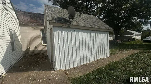 1108 ADAMS ST, Quincy, IL 62301