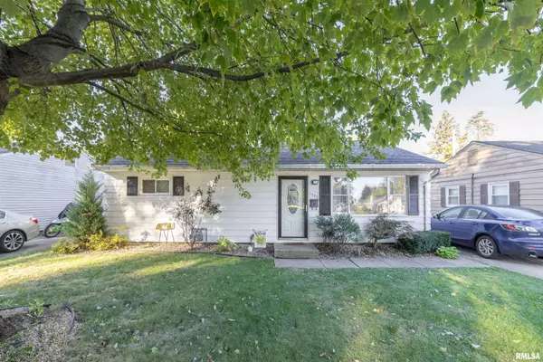 1700 W Granview DR, Quincy, IL 62301