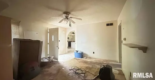 113 N ADAMS ST, Clayton, IL 62324