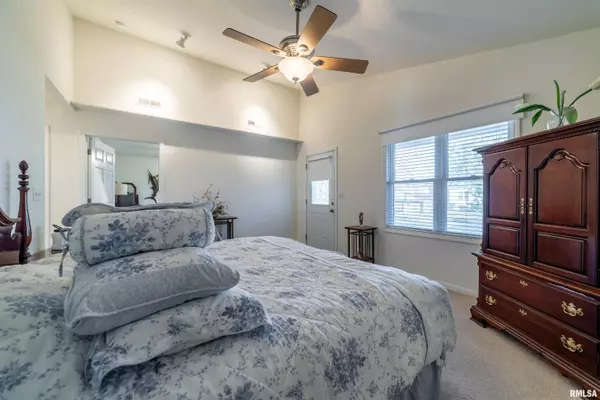 1512 CHESTNUT ST, Quincy, IL 62301