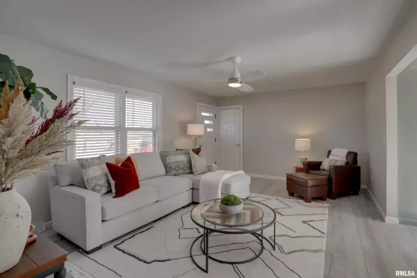 506 MAGNOLIA ST, Payson, IL 62360