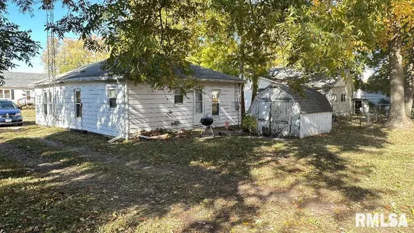 311 N FRANKLIN ST, Rushville, IL 62681