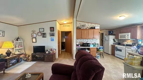 3734 W 5TH ST, Quincy, IL 62305