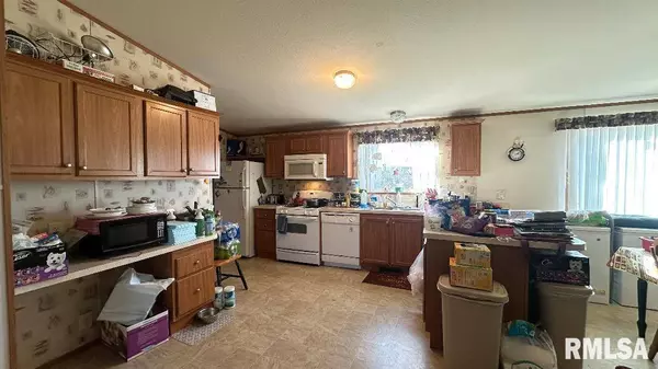 3734 W 5TH ST, Quincy, IL 62305