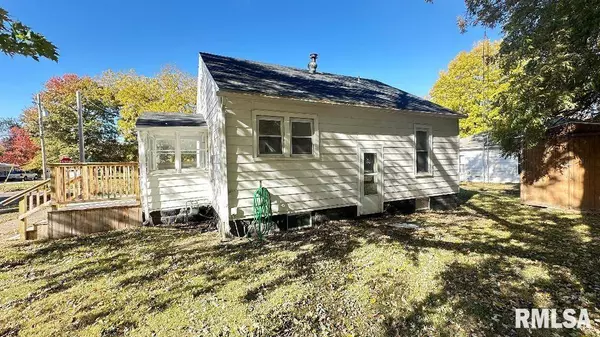 301 N FRANKLIN ST, Rushville, IL 62681