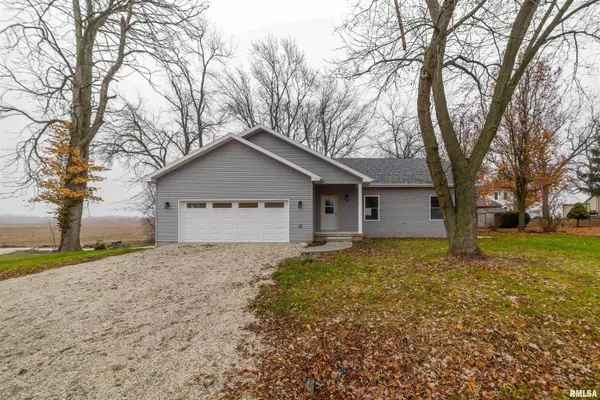 406 N MAIN ST, Payson, IL 62360