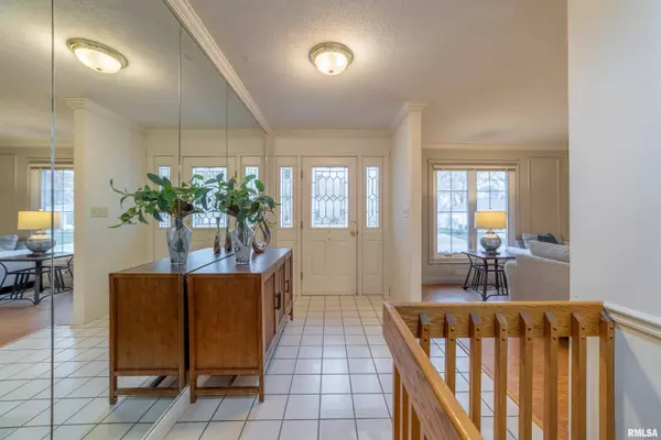 1304 S 30TH ST, Quincy, IL 62301