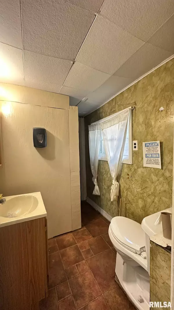 1226 S 19TH ST, Quincy, IL 62301