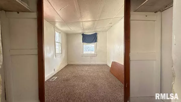 1226 S 19TH ST, Quincy, IL 62301